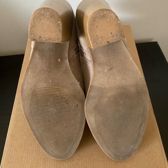 Faux Suede Banana Republic Grey Booties - Picture 6 of 7